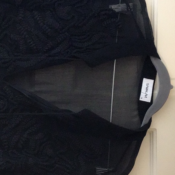 Sam and Lavi embroidered top-NWT - Picture 6 of 7